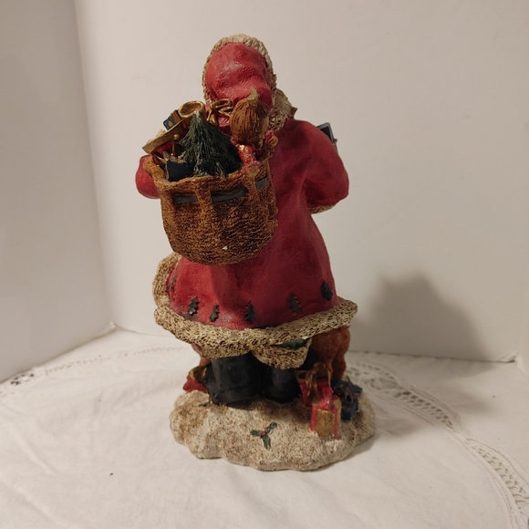 Santa Figurine Sack of Toys Dog at Feet - Picture 4 of 15